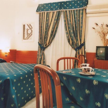 Caput Mundi Hotel Róma Kültér fotó
