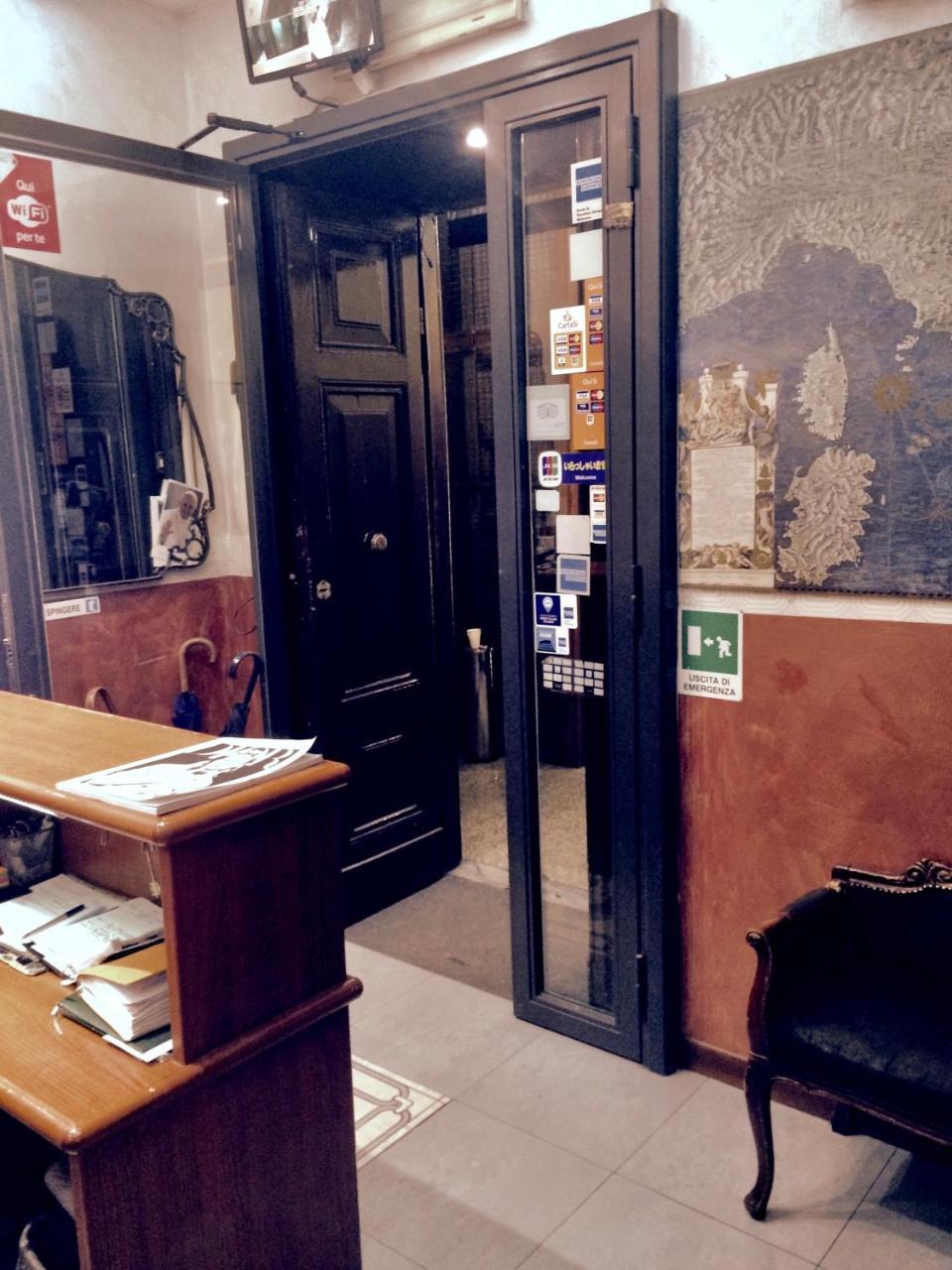Caput Mundi Hotel Róma Kültér fotó
